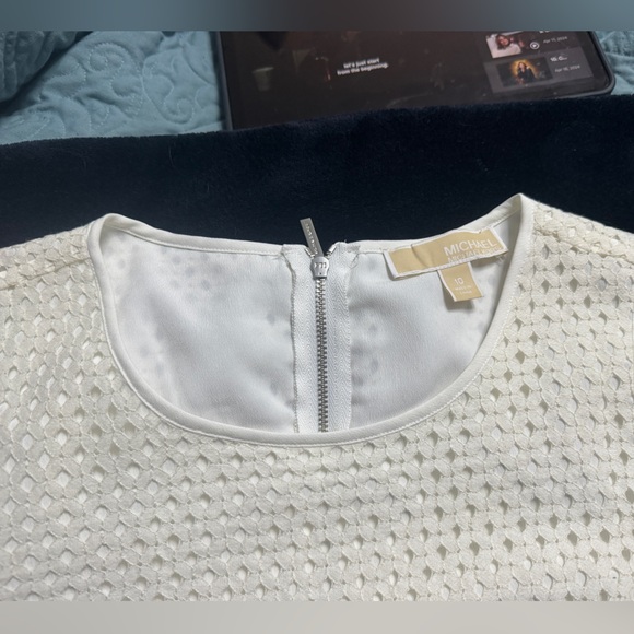 Micheal Kors 2 layer tank - Picture 4 of 5